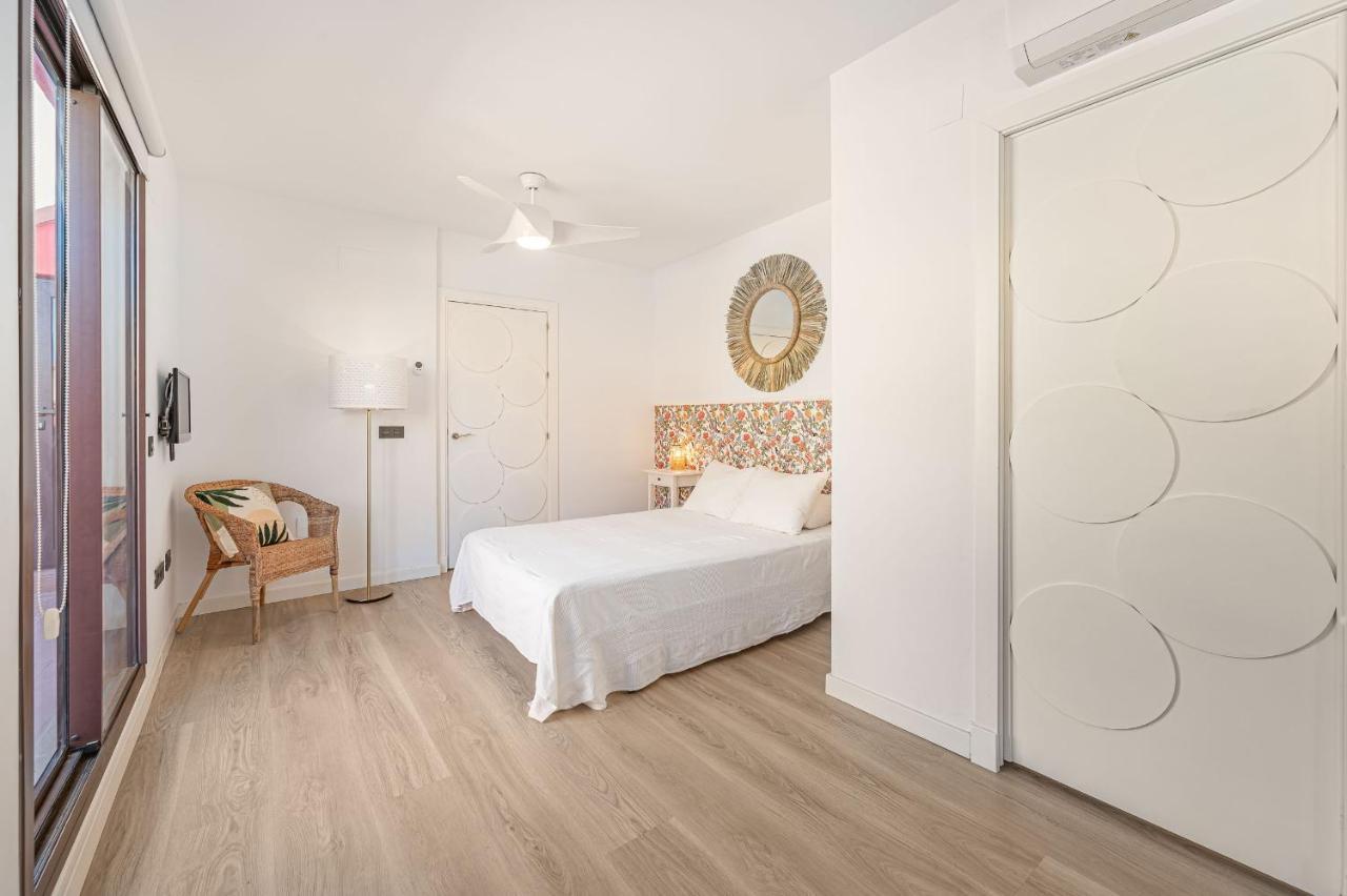 Dona Elvira. Las Terrazas Málaga Exterior foto